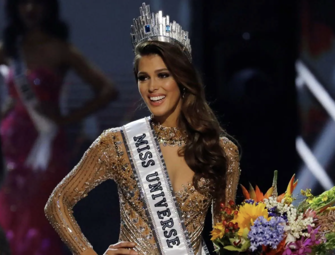 iris mittenaere miss univers